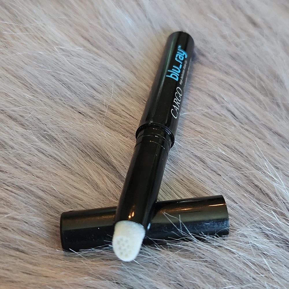 🆕️Cargo Cosmetics Blu-Ray High Definition Make-Up Concealer 02 Medium/Dark